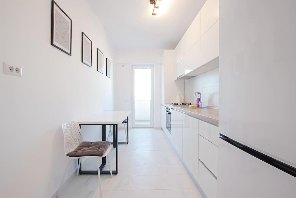 Reverie Silent & Intimate Apartment Iasi Luaran gambar